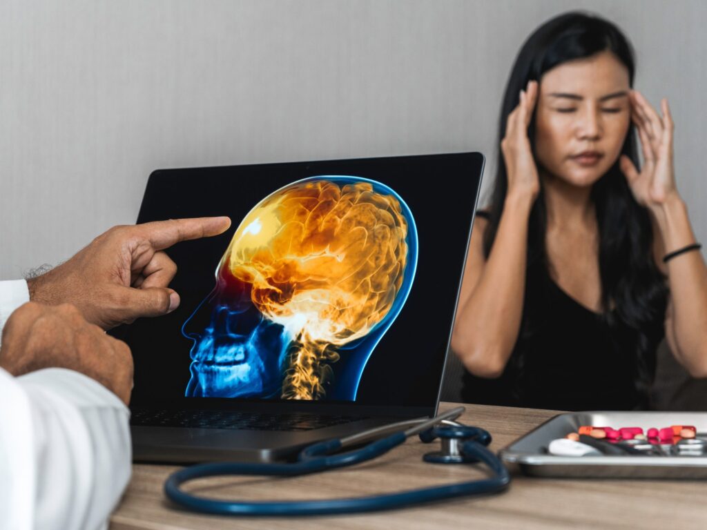 Post-infectious encephalitis causes muscle weakness.