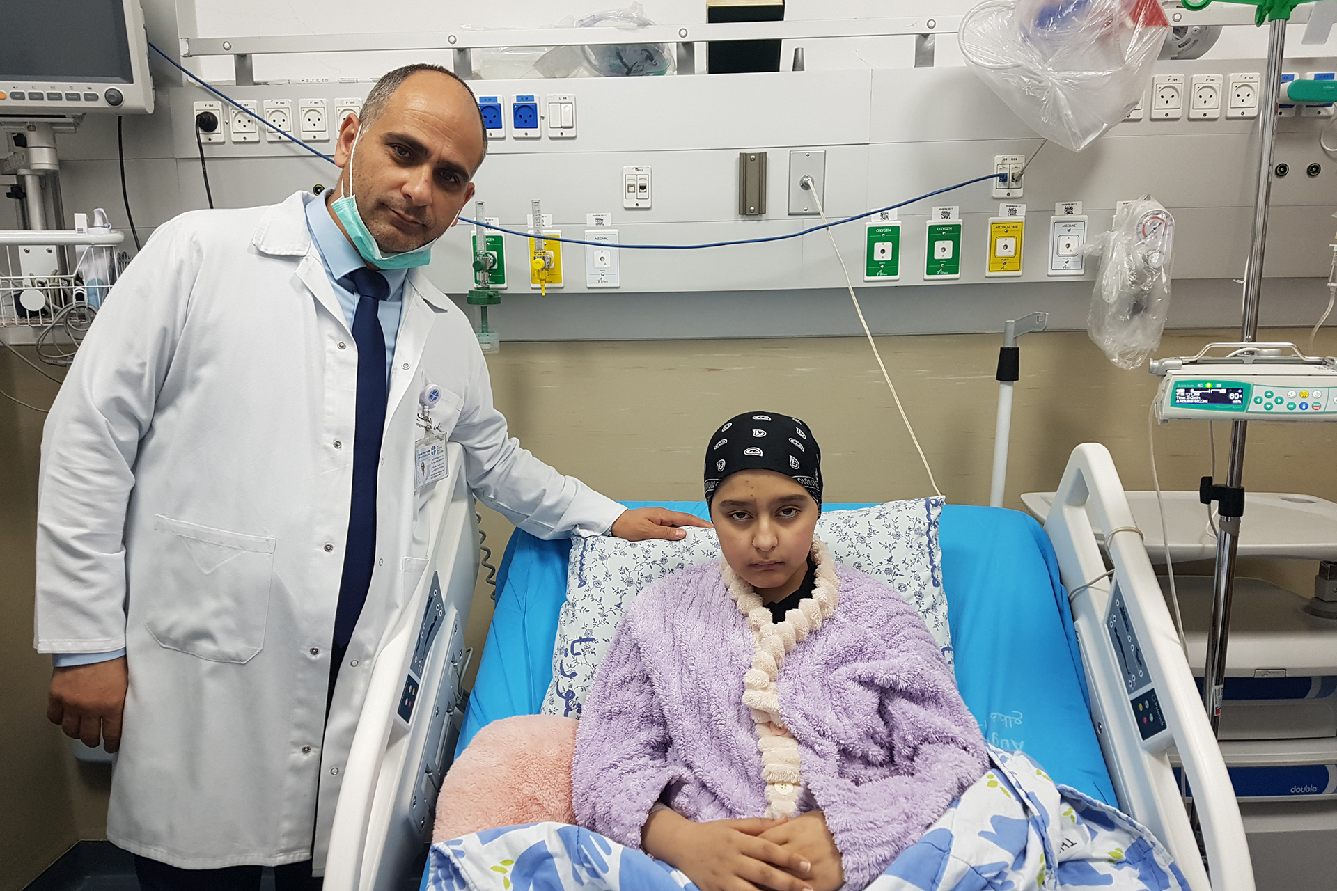 Despite the difficulties... a marrow transplant for a girl in Makdisi Hospital