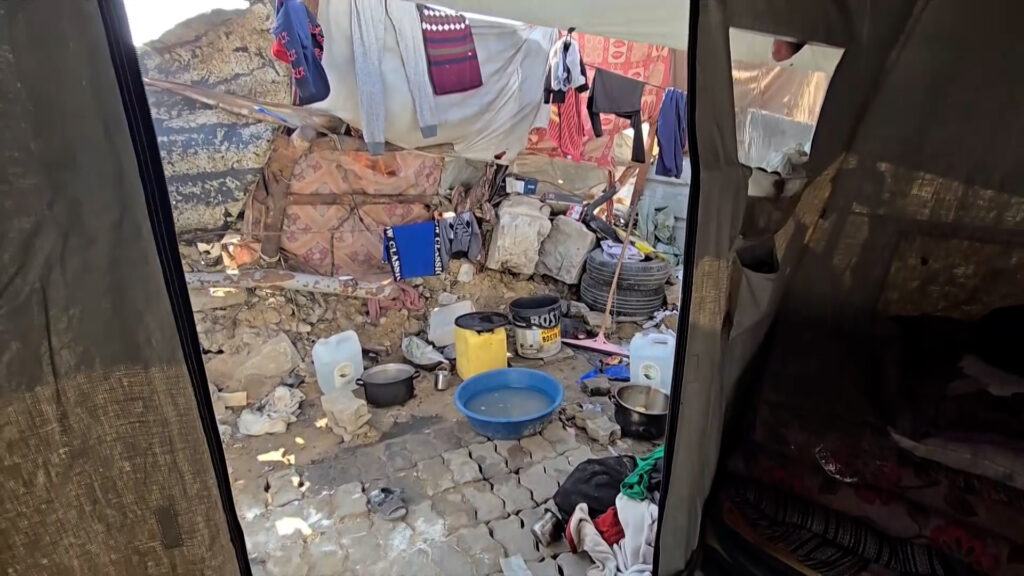 Expert: Removing the rubble of Gaza homes will release 630 million tons of carbon dioxide