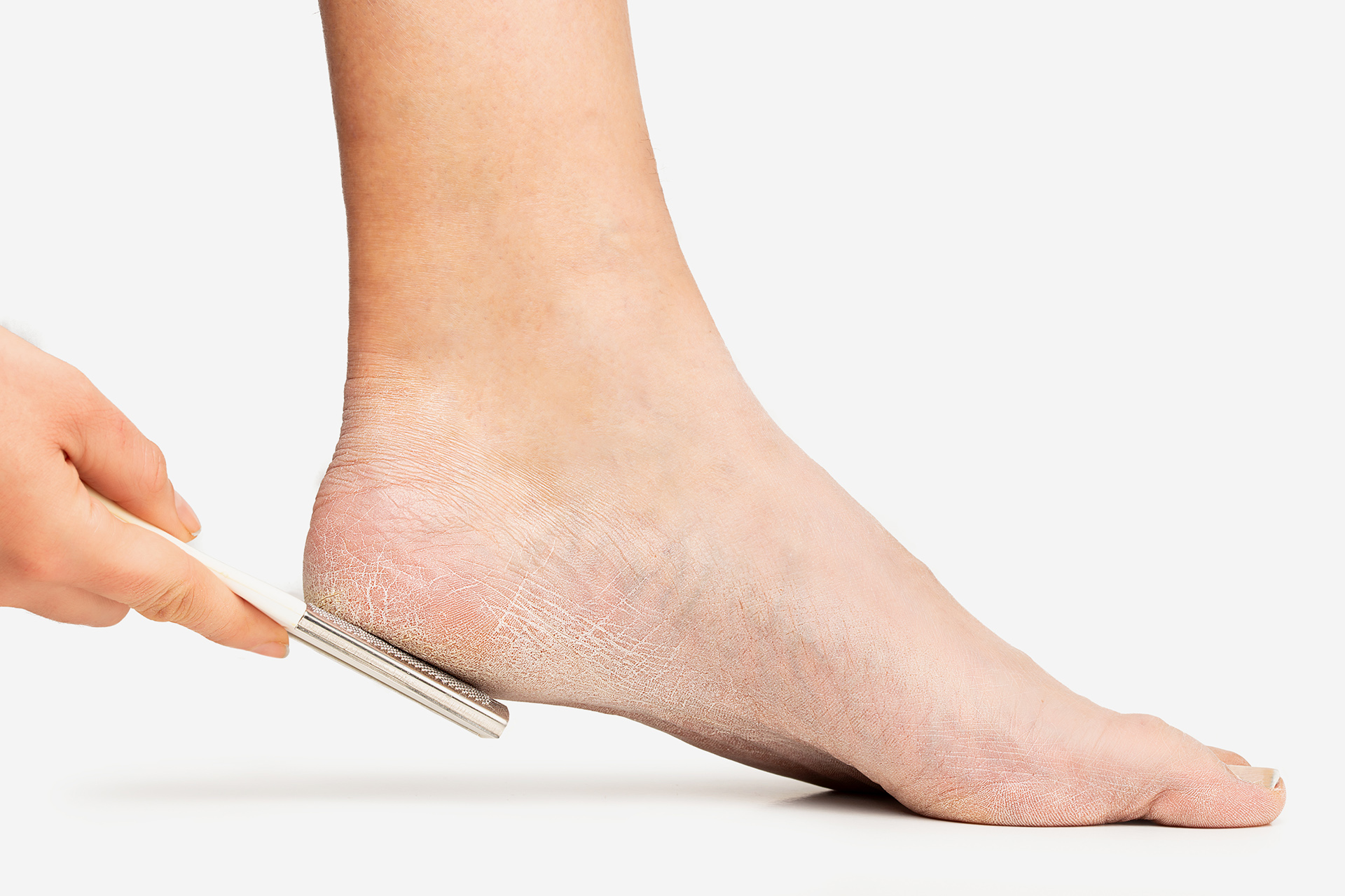 Warning from a tool to care for the feet