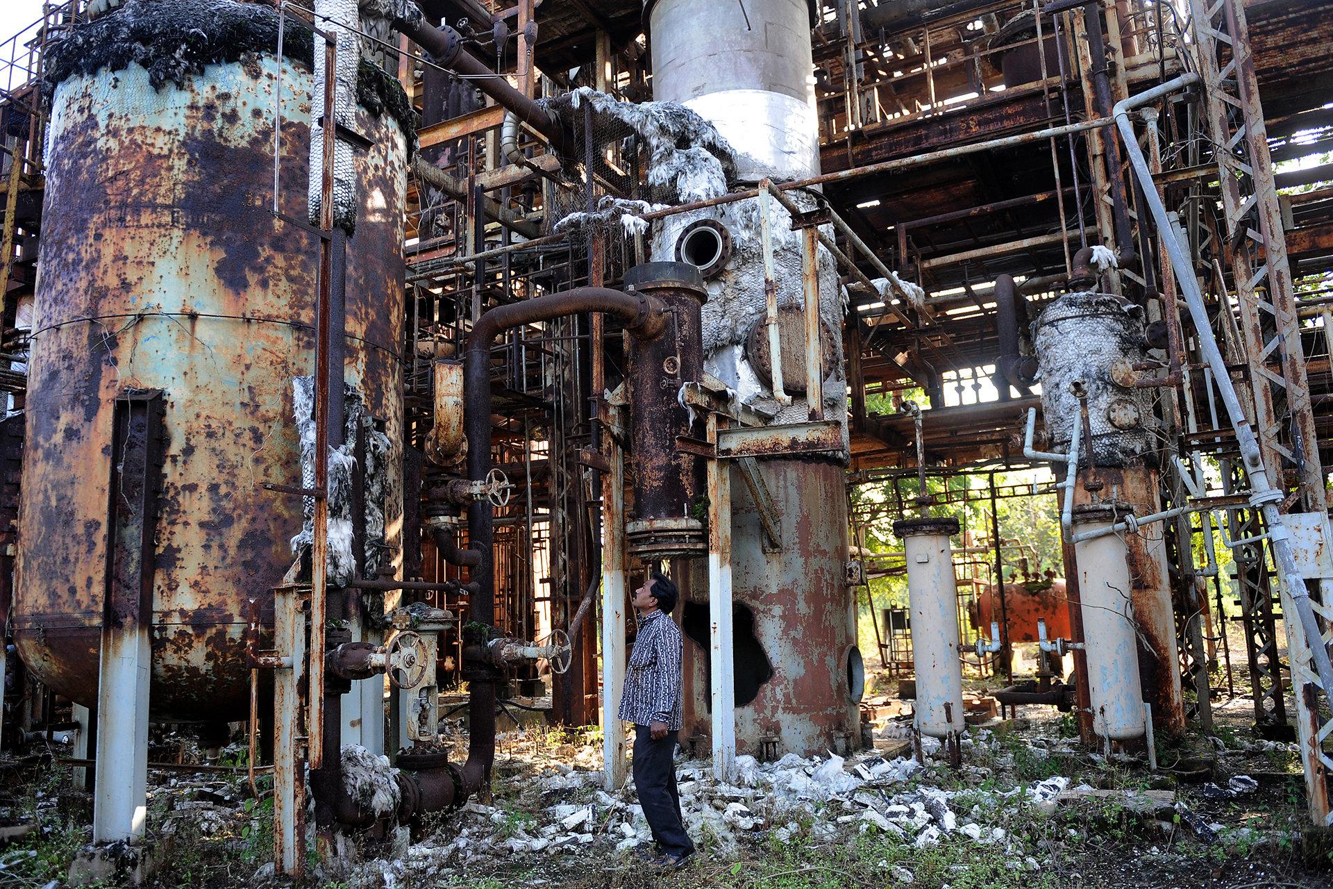Inspection environmental disasters ... the constant terror of the Boubal Factory in India's explosion