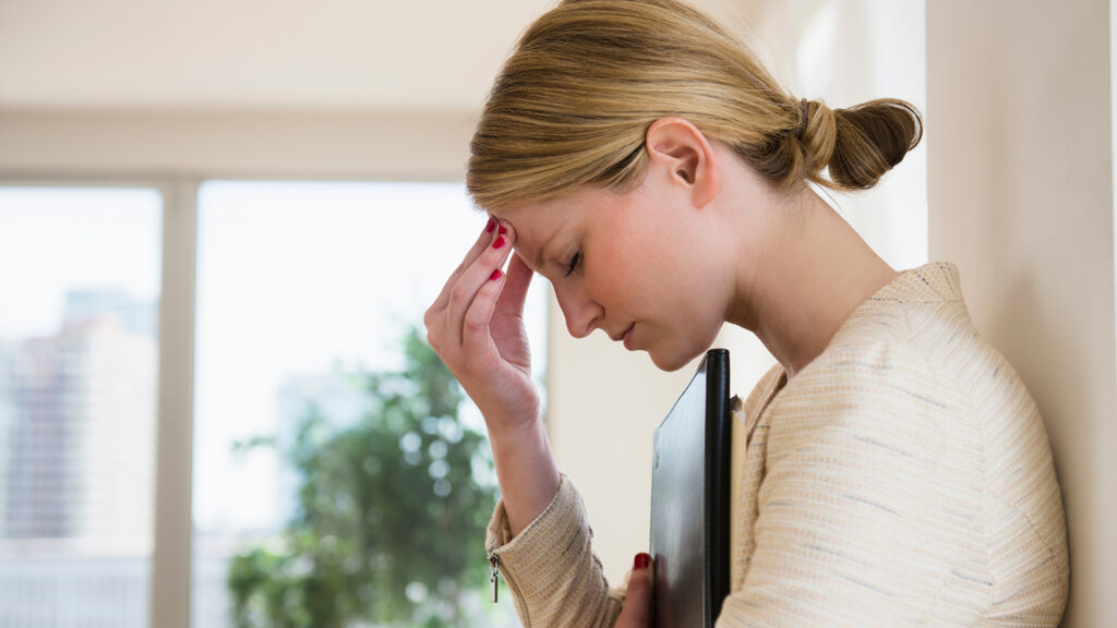 Migraines .. its causes and symptoms and the effect of fasting on it