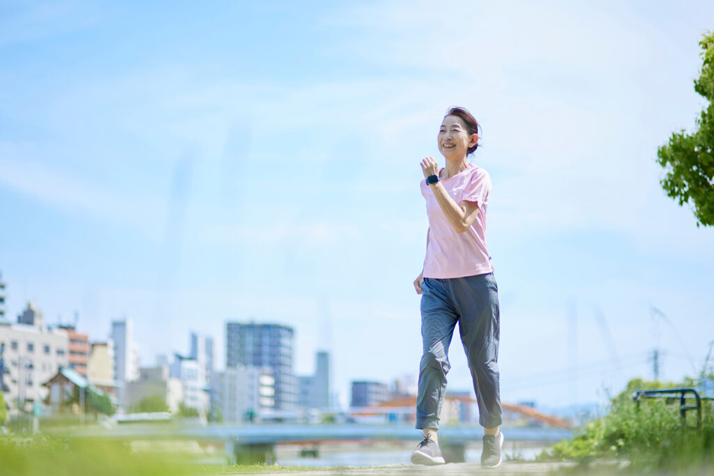 Japanese walking ... great health benefits at the lowest time