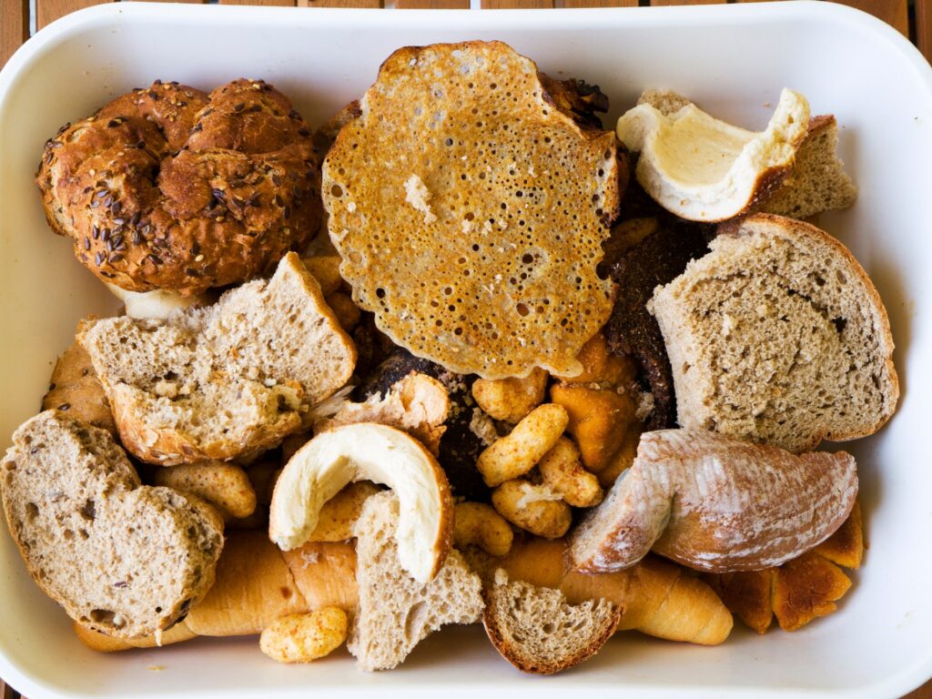 Bread as an anxiety source .. Does gluten cause psychological problems?