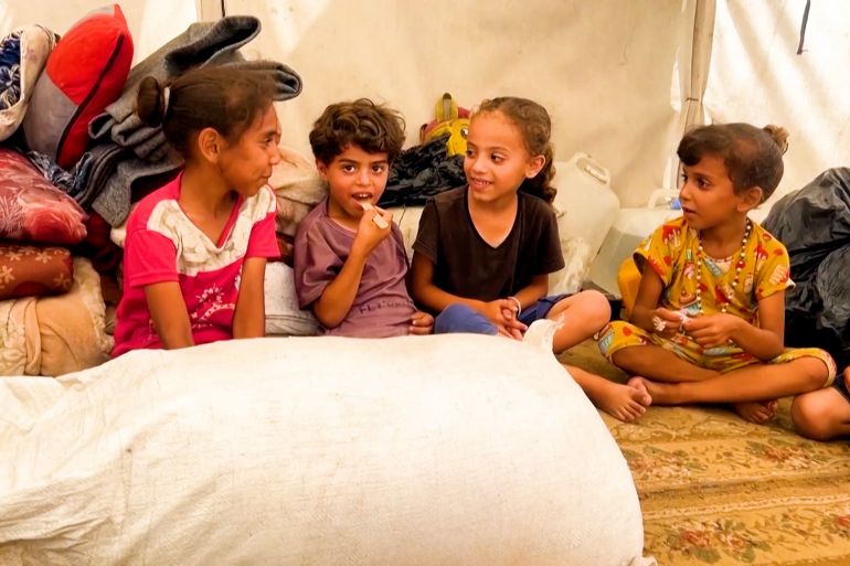 Faris's journey for flour .. A father in Gaza is biting his soul with a loaf of bread