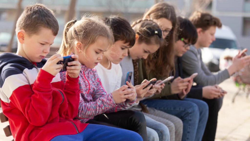 A study warns of the acquisition of children under 13 years of smartphones