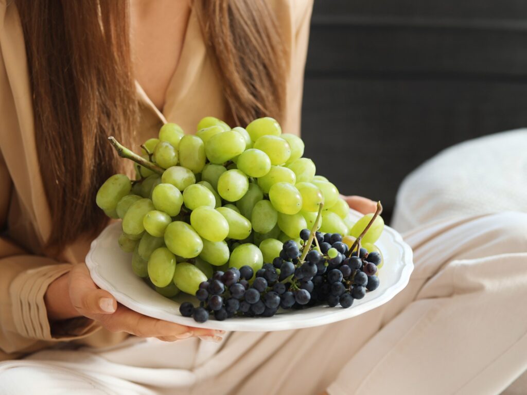 Eating grapes daily improves muscle strength in women after menopause