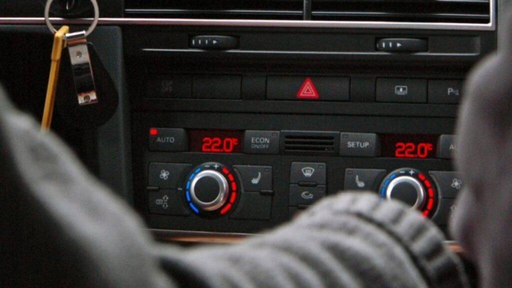 Pay attention to the summer .. sterilization of the car air conditioner keeps the health of the passengers