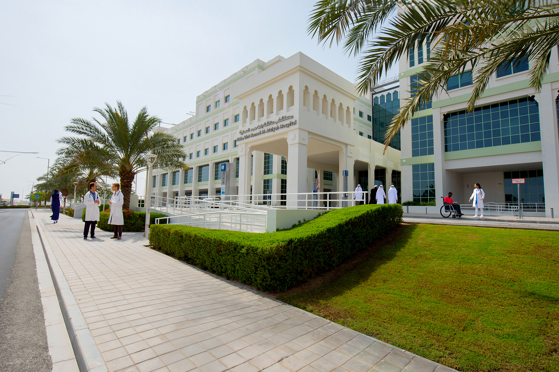 A surgical achievement .. The first accurate operation of its kind in Qatar to treat a rare congenital deformation in the knee