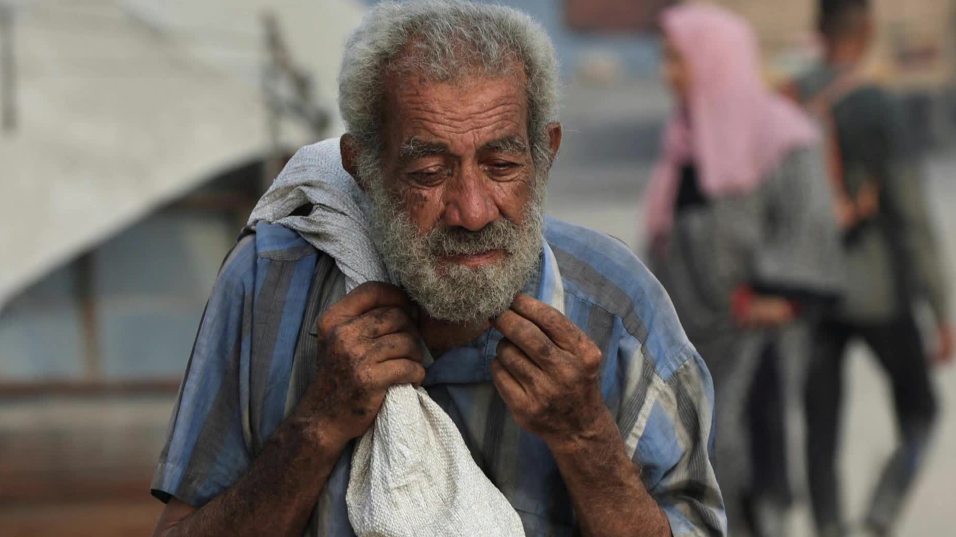 Summary, exhausted .. Doctors in Gaza live on solutions to save the injured