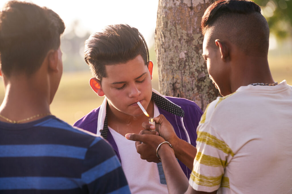 Smoking during adulthood transmits the negative effects of children