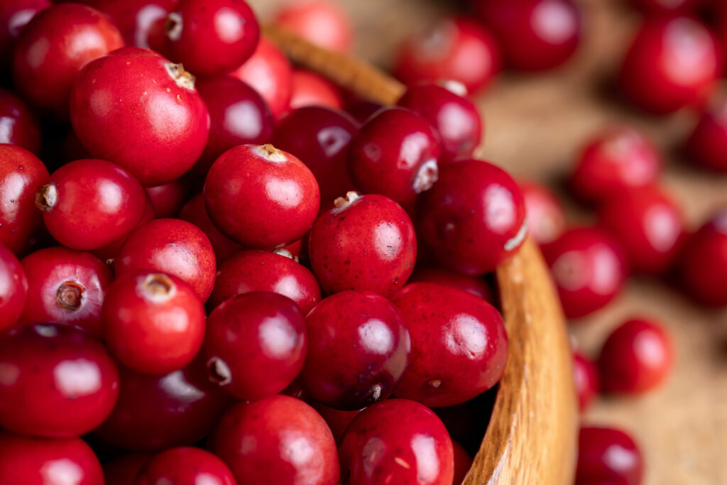 What are the benefits of cranberries?