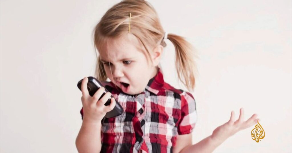 Because of its health risks, the European Parliament decides to make social networking sites available from the age of 16