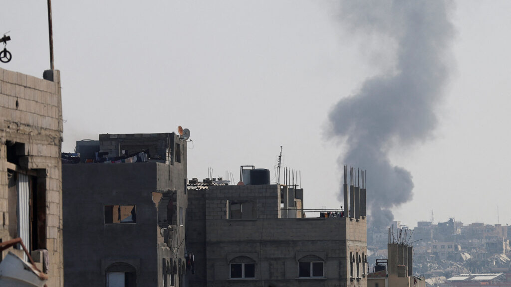 Gaza Health: Israel allows the entry of recreational goods and prevents medicines