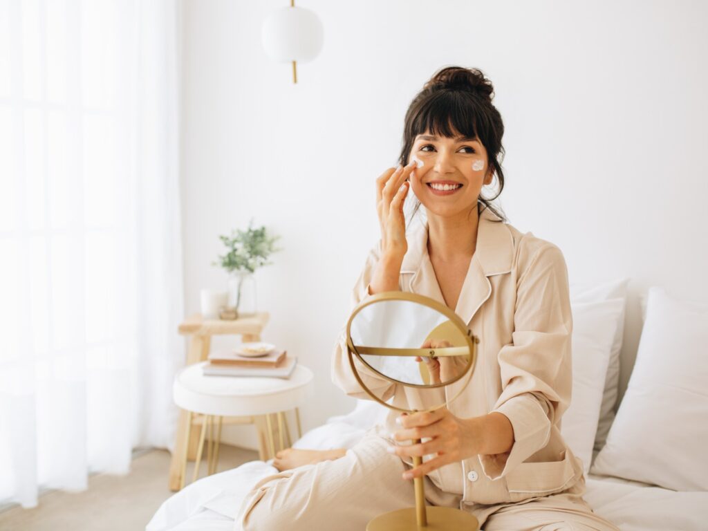 What cream is suitable for the skin at night?