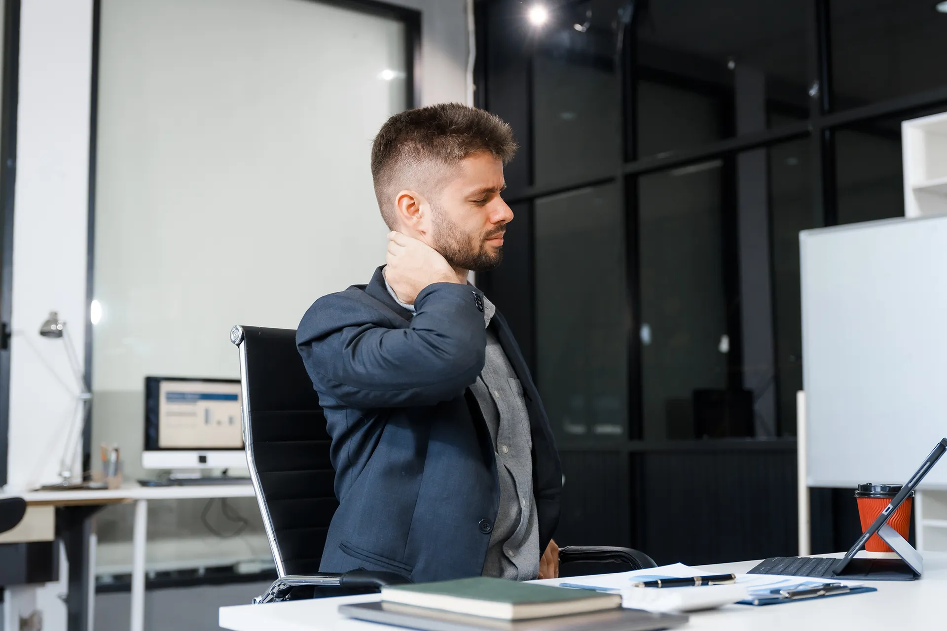 Scientists discover a neural pathway that turns acute pain into chronic pain