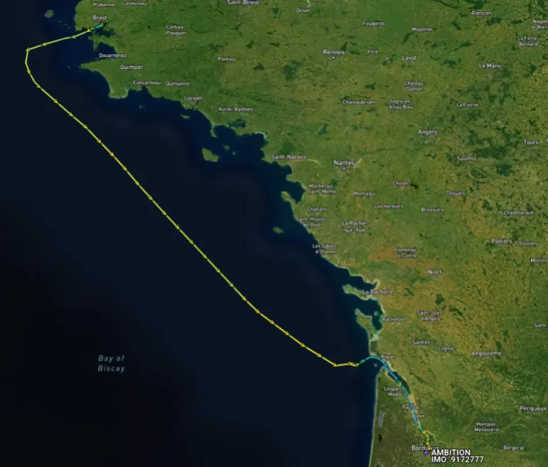 Navigational data monitoring the path of the British ship “Ambition” off the French coast (Marine Traffic)