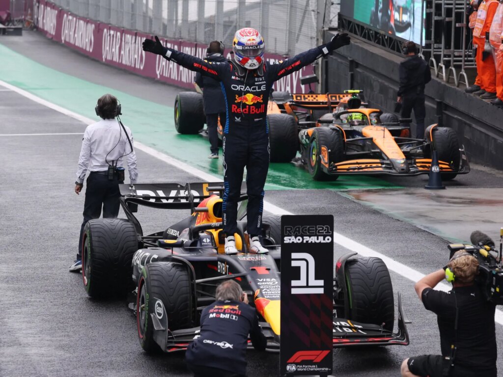 How do Formula 1 drivers build super neck muscles?