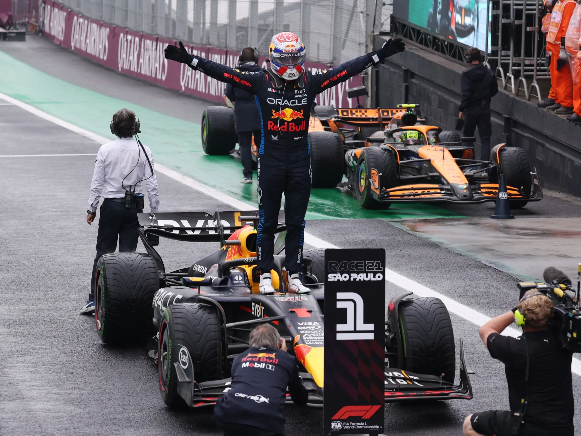 How do Formula 1 drivers build super neck muscles?