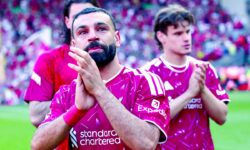 He will retain the “love of the fans.” Mohamed Salah bids farewell to Liverpool with tears and a prostration of thanks