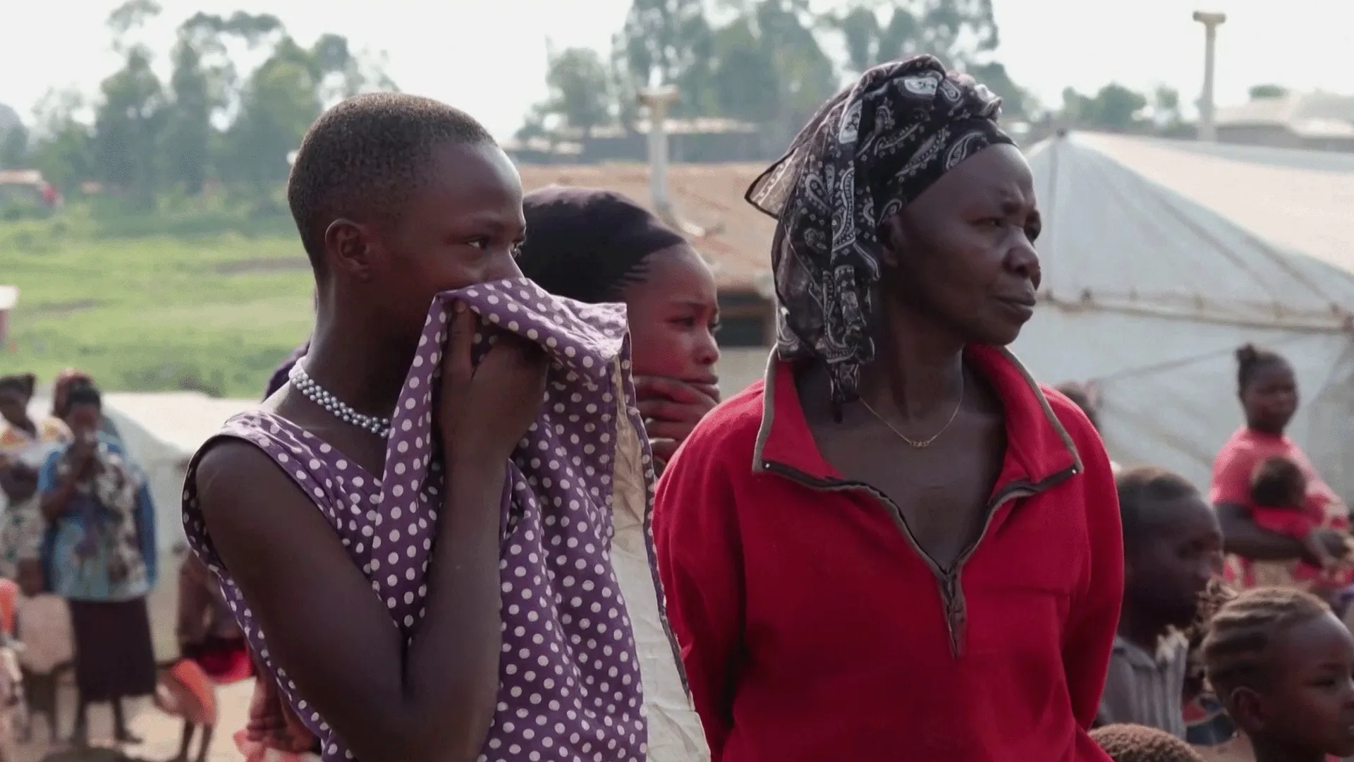 Because they are prohibited from touching the bodies of the dead... Congolese residents attack Ebola teams