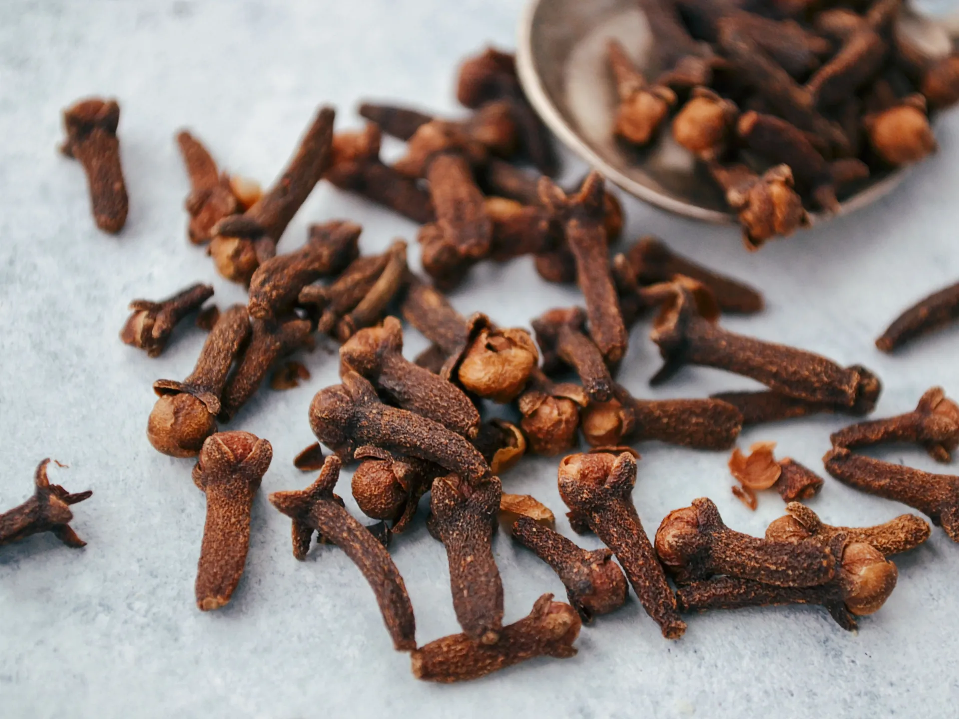 Eugenol...the secret of the medicinal power inherent in cloves