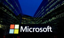 A new bug is facing Microsoft Outlook for the second time in less than a day