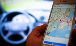 A new feature for Google Maps on Android Auto makes usage more organized