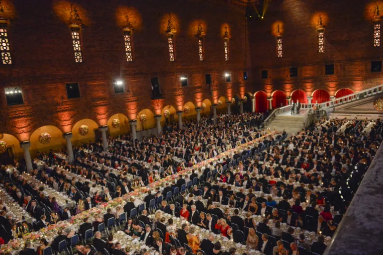 General view of the Blue Hall, with the Table of Honor (C), during the 2015 Nobel prize award banquet in Stockholm City Hall December 10, 2015. REUTERS/Jonas Ekstromer/TT News Agency ATTENTION EDITORS - THIS IMAGE WAS PROVIDED BY A THIRD PARTY. FOR EDITORIAL USE ONLY. NOT FOR SALE FOR MARKETING OR ADVERTISING CAMPAIGNS. THIS PICTURE IS DISTRIBUTED EXACTLY AS RECEIVED BY REUTERS, AS A SERVICE TO CLIENTS. SWEDEN OUT. NO COMMERCIAL OR EDITORIAL SALES IN SWEDEN. NO COMMERCIAL SALES. TPX IMAGES OF THE DAY