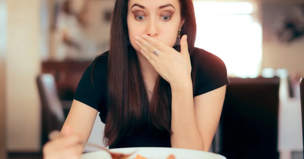 Medical warning: Early satiety may be a sign of illness